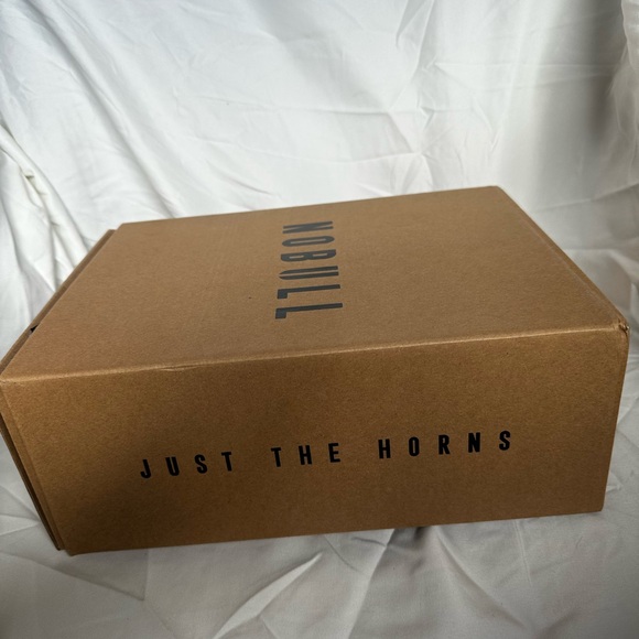 NOBULL Canvas Trainer Mid
Desert/Gum
Women’s 9 / Men’s 7.5 - Picture 8 of 10